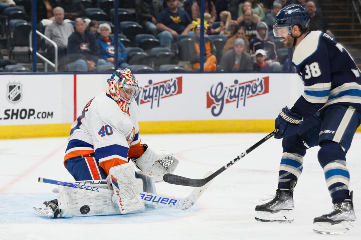 Islanders Semyon Varlamov