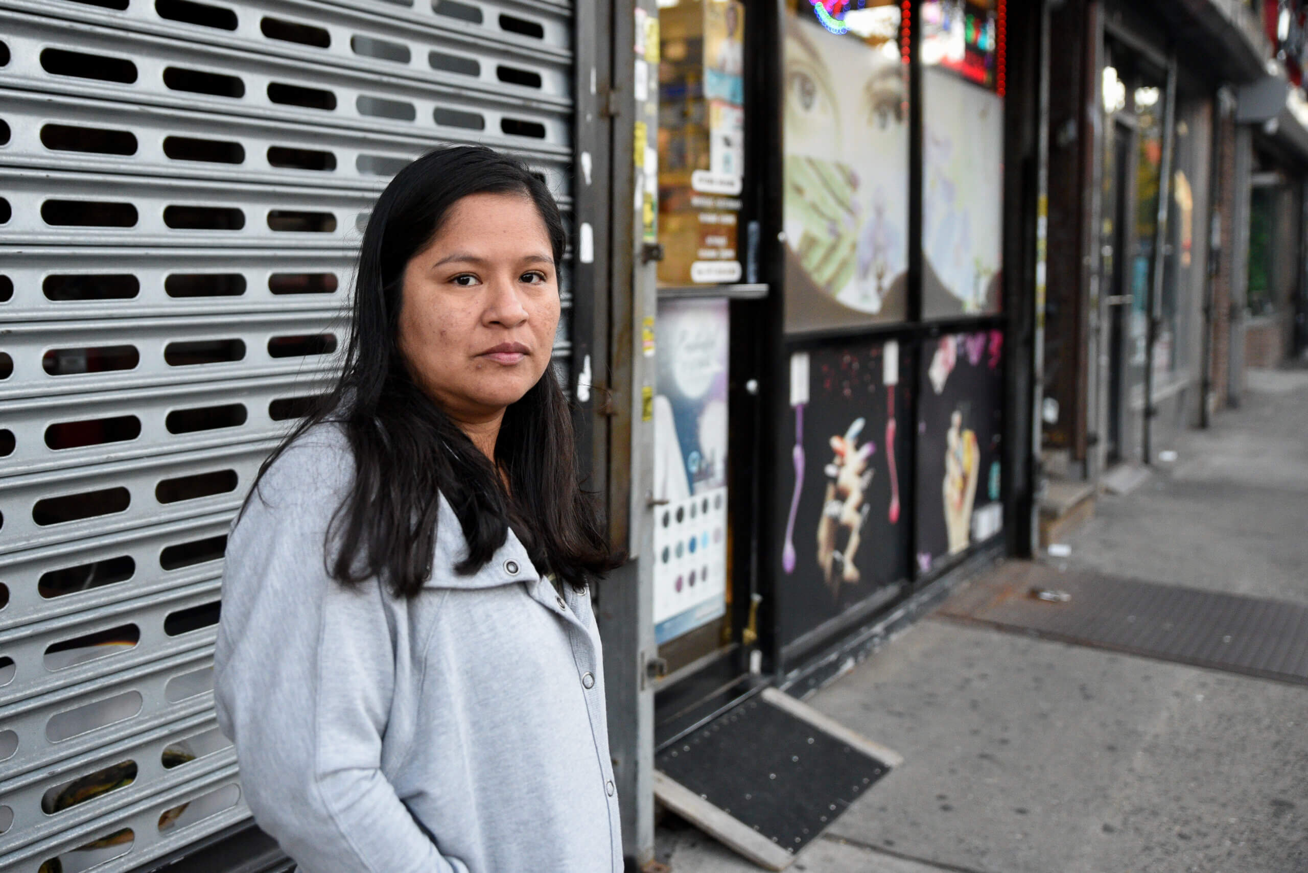 Tales of survival: Migrant mother from El Salvador forges ahead in New York while husband and son remain incarcerated at Texas border 7 Marlena Mendoza