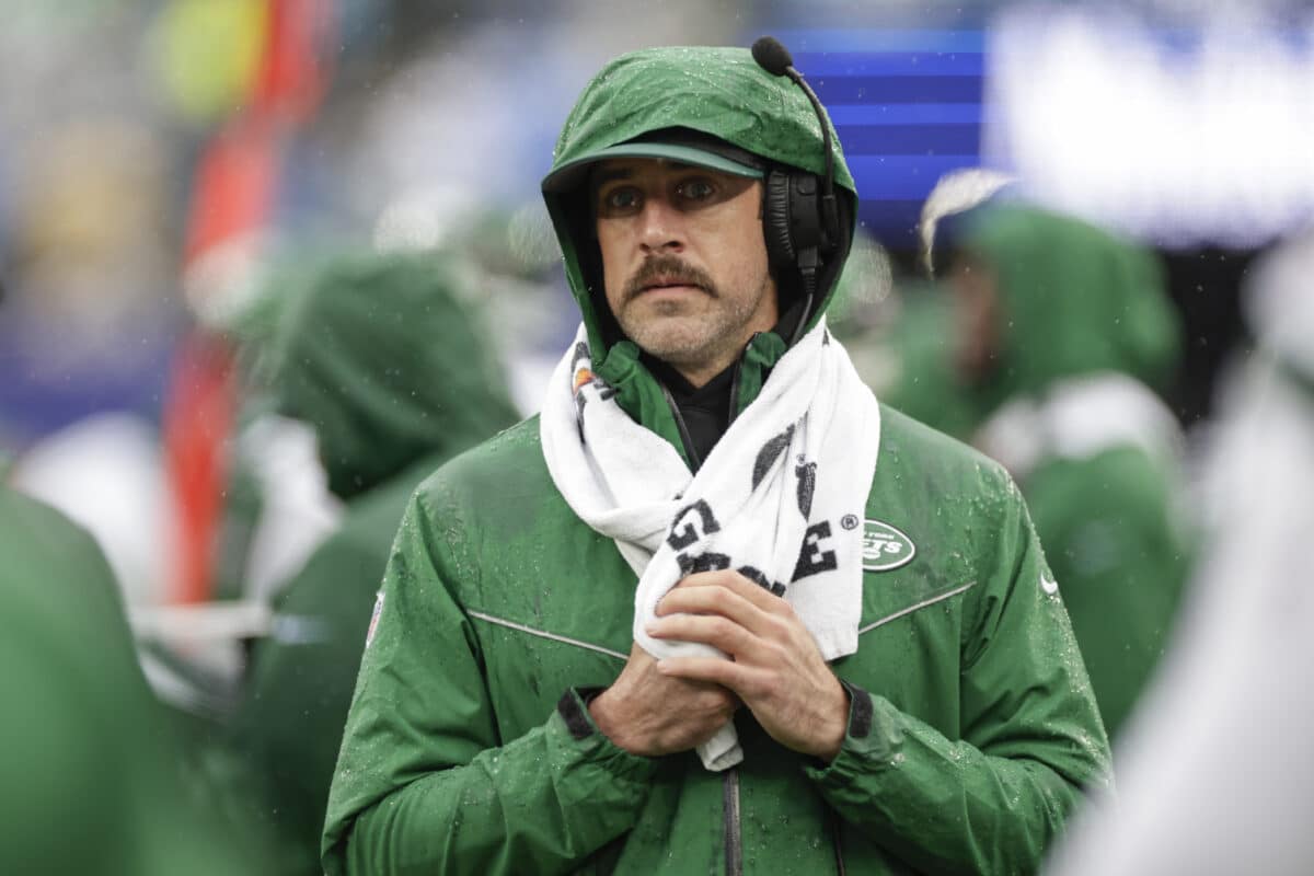 Ready to help recruit, Aaron Rodgers, Jets maintain high expectations