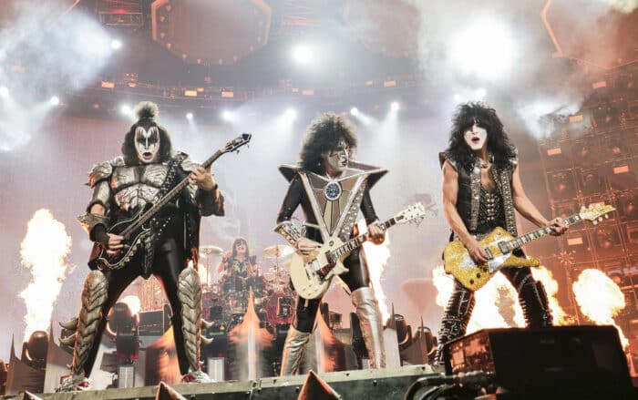 Gene SimmonsTommy ThayerPaul Stanley