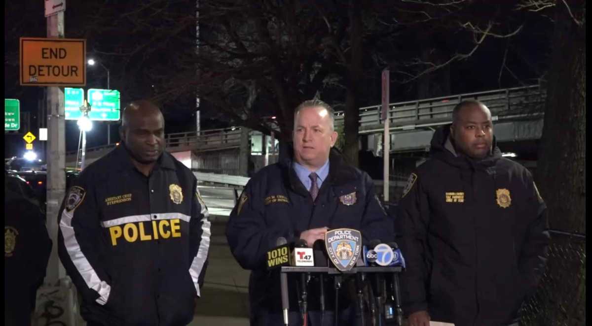 Police shoot man in Washington