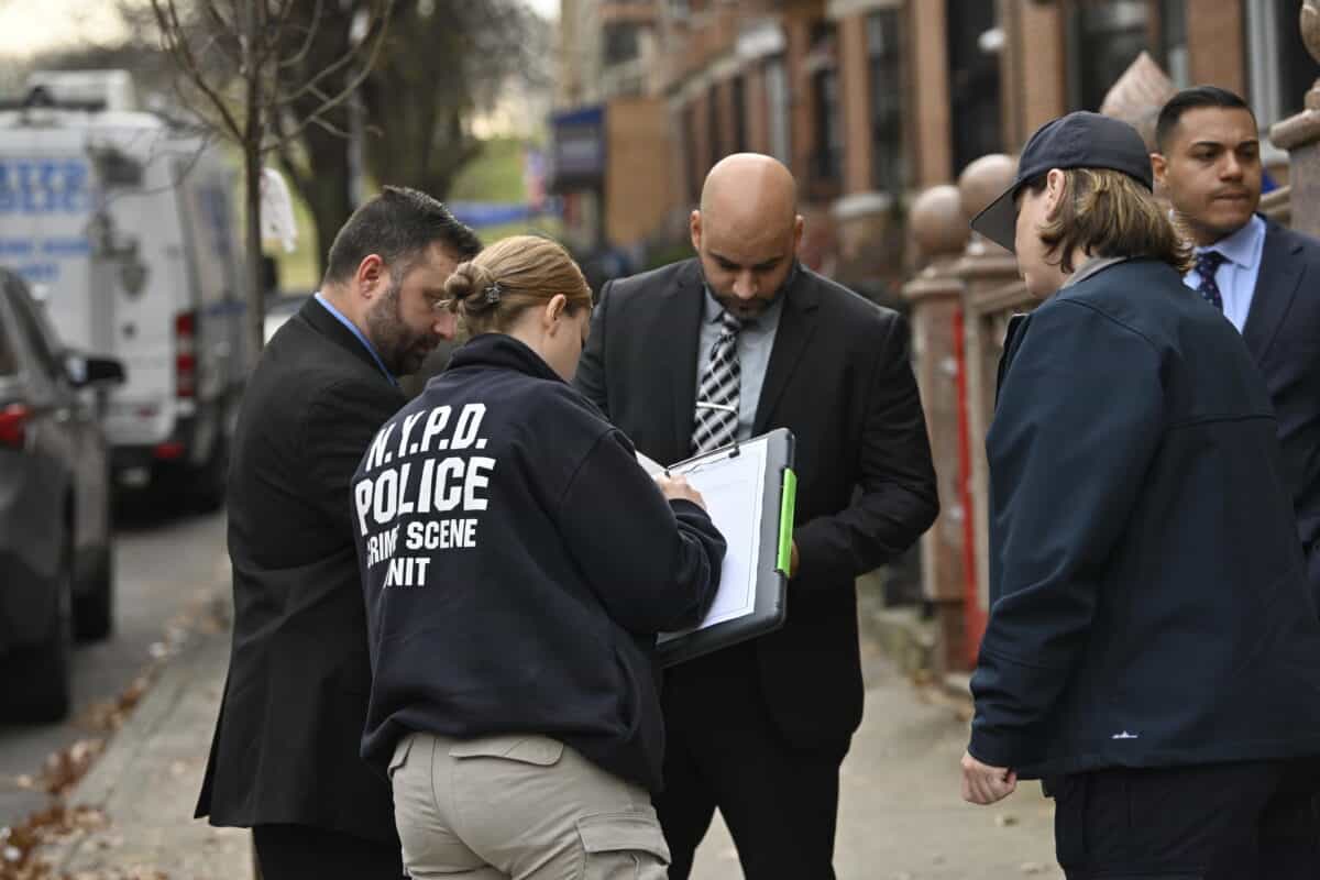 Brooklyn crime scene where woman was stabbed