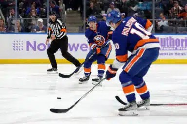 Islanders Pageau Holmstrom