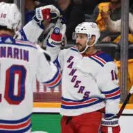 Rangers outlast Predators 4-3