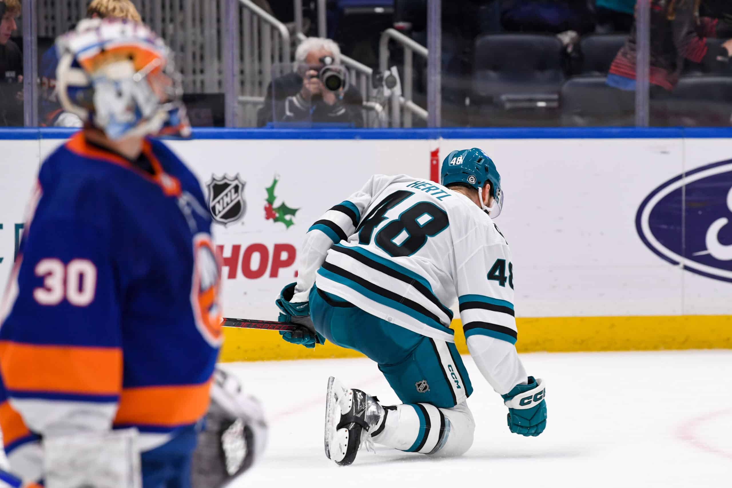 Hertl Sorokin Islanders Sharks