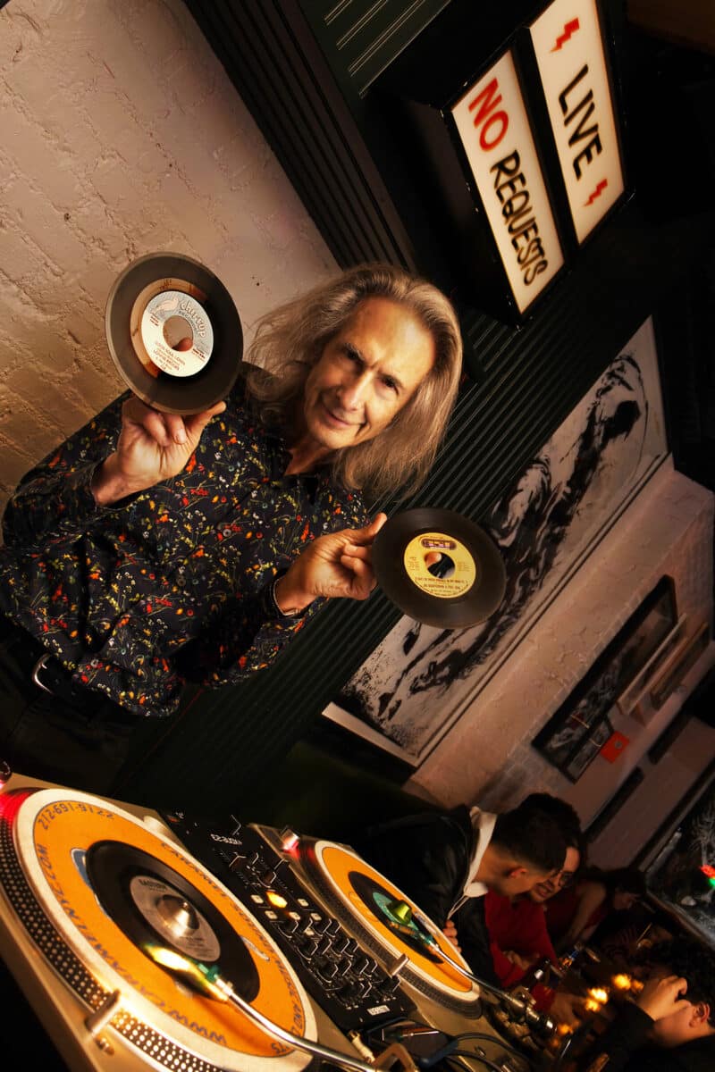 Lenny Kaye