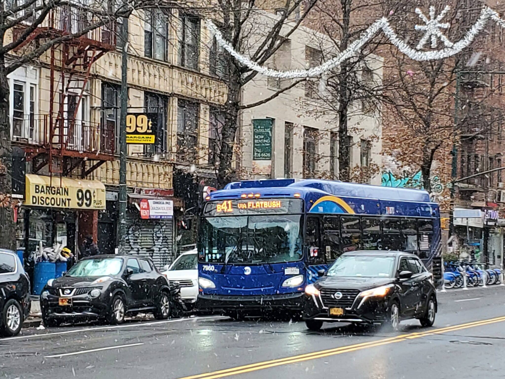 B41 Bus Time - cl3e660