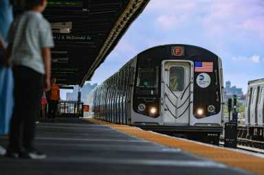 An F train at Avenue I