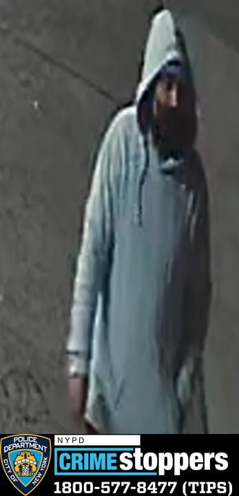 Queens creep robs and sexually assaults woman at knifepoint in alley: cops 3 Queens creep who sexually assaulted woman