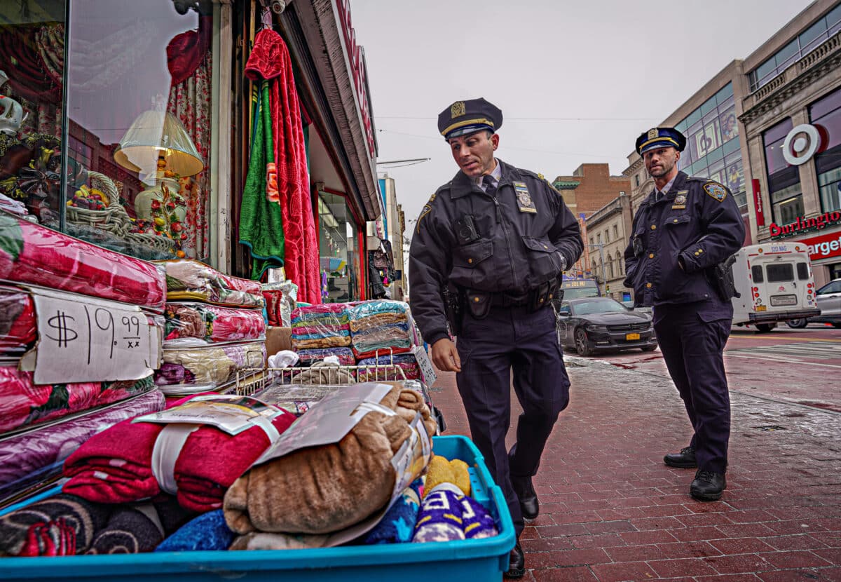 Police in Queens combat shoplifters on patrol