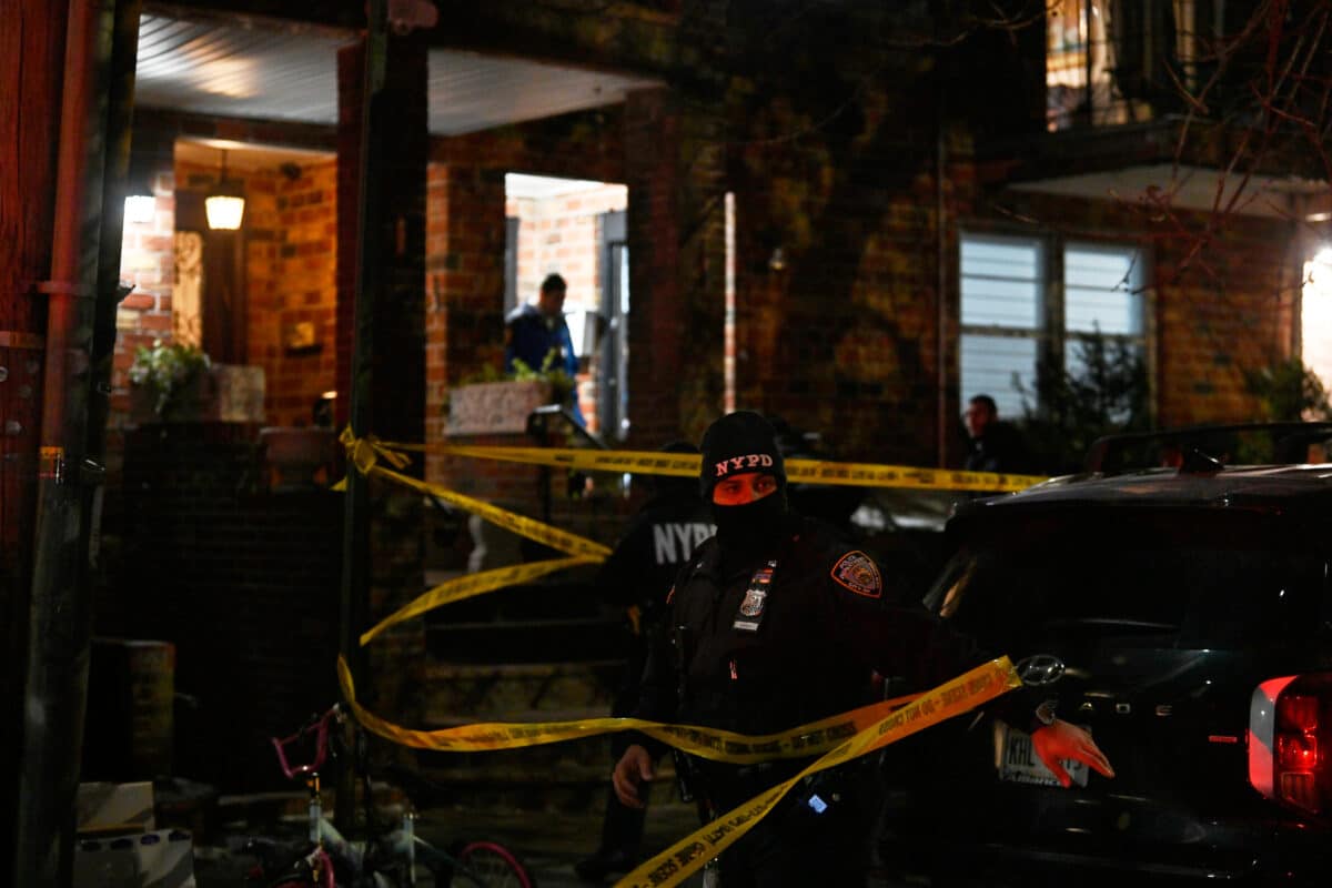 Officer at scene of Brooklyn murder
