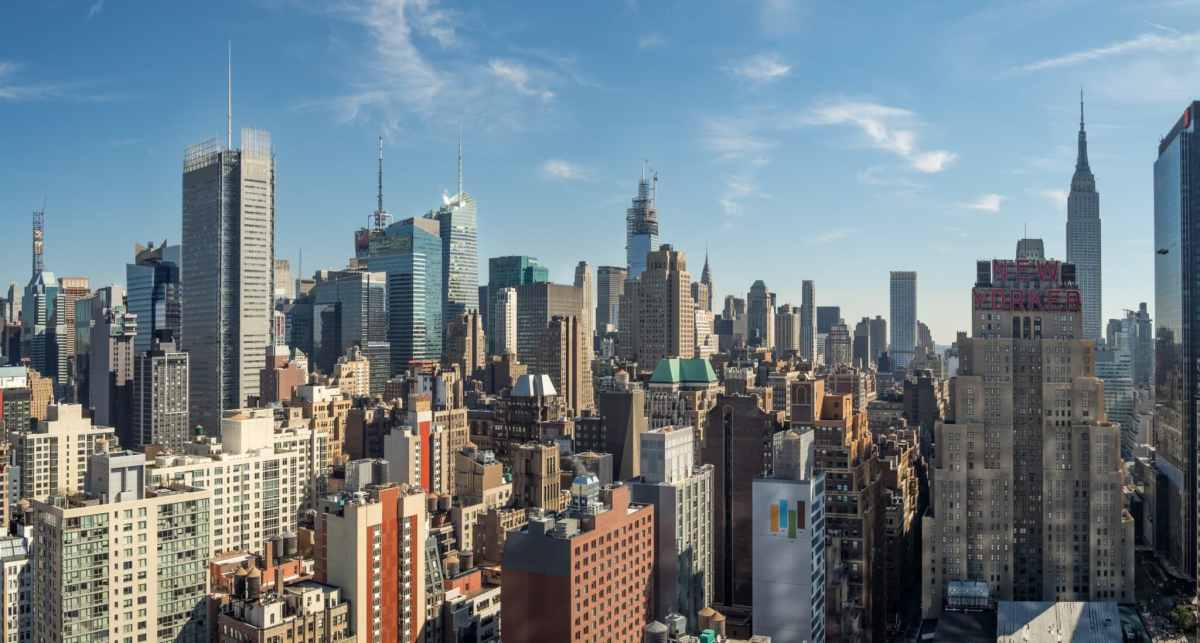 Manhattan skyline real estate