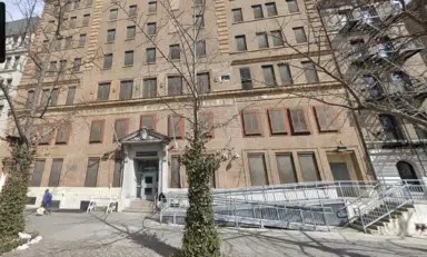 The stabbing occurred at the defunct Lincoln Correctional Facility, which has been used to house migrants since last year, at 31 Central Park North.