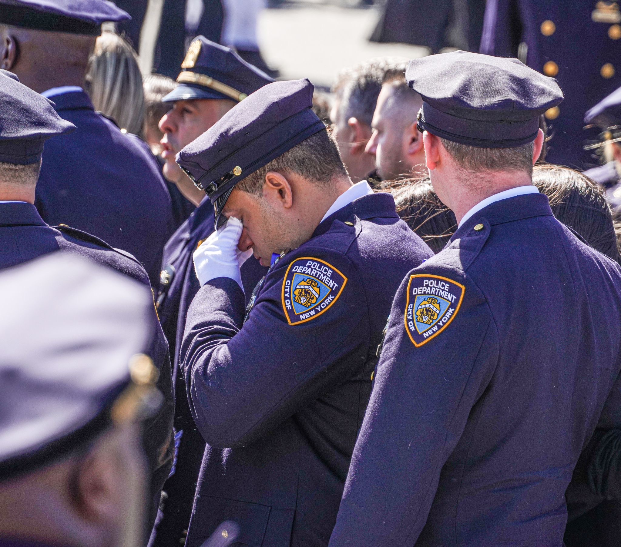 'We remember his bravery': Fallen Queens Police Officer Jonathan Diller mourned at funeral before thousands of attendees in Massapequa 11