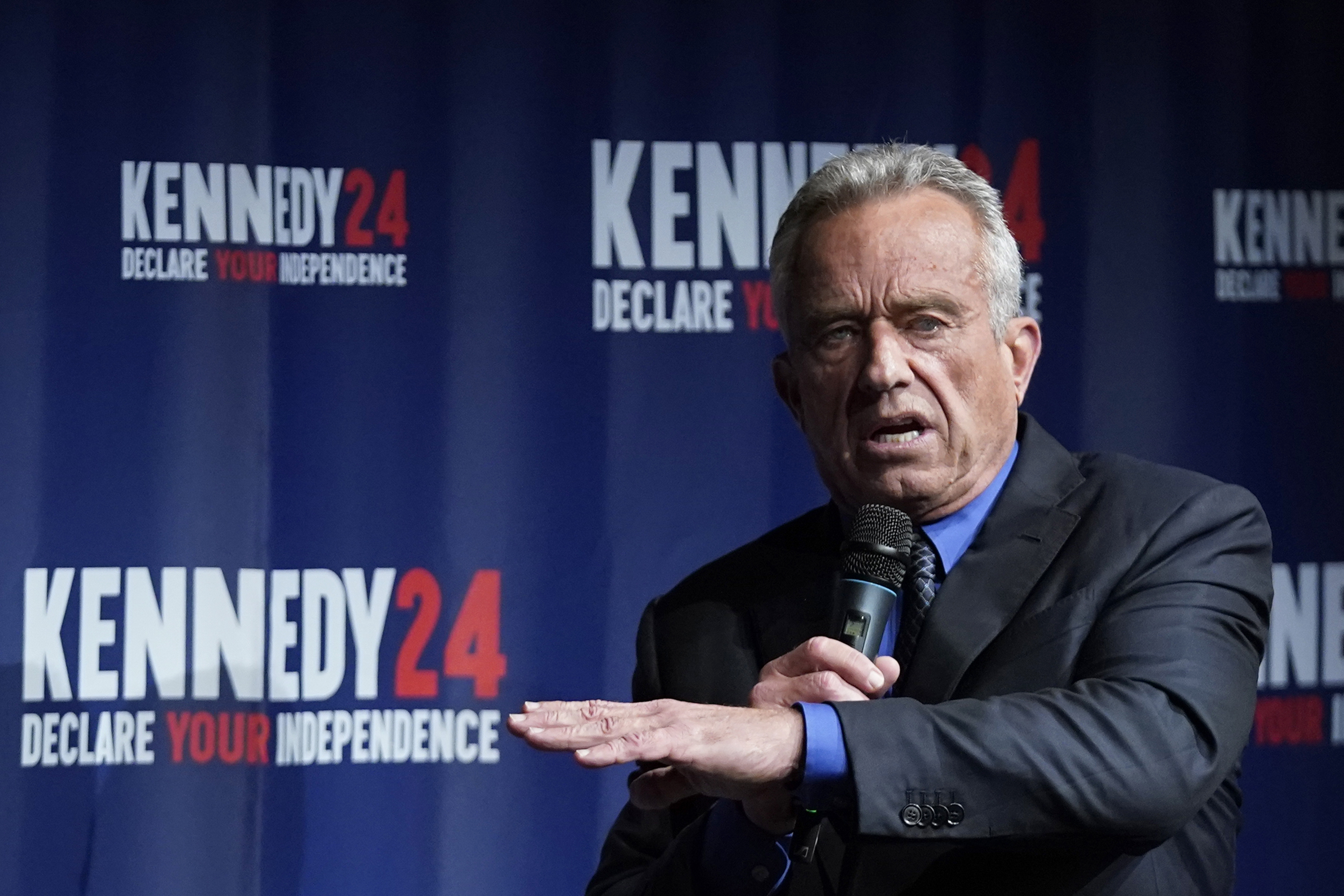 Vice President Aaron Rodgers? Dysfunction waiting at every turn for Jets 2 Robert F. Kennedy Jr.