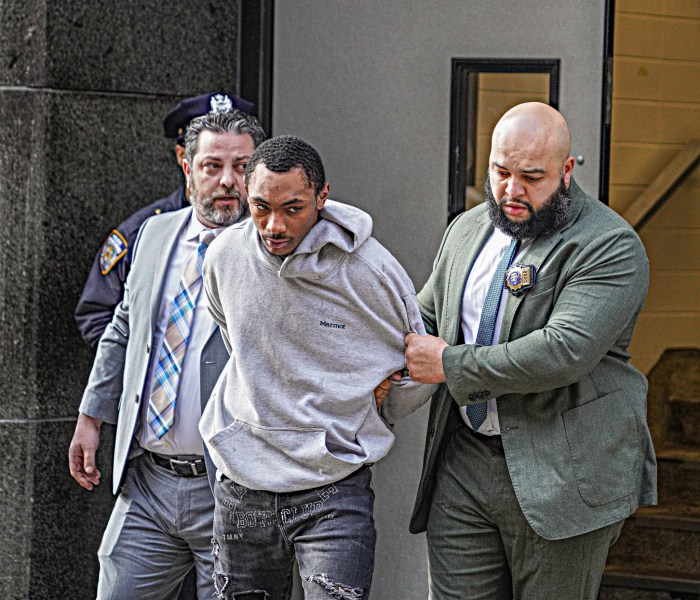 Suspect who shoved Harlem straphanger to death escorted by detectives