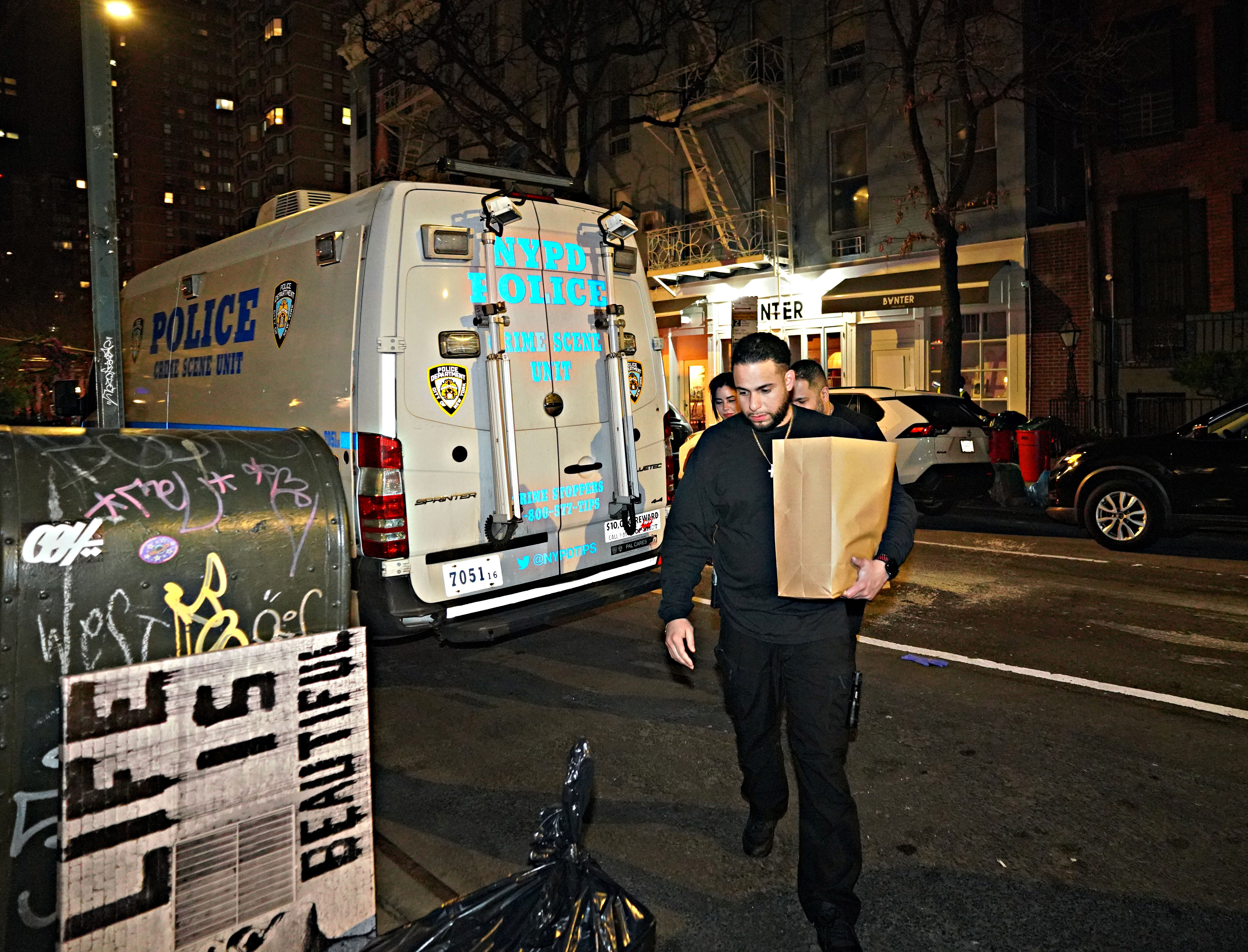 Kips Bay woman found dead inside duffel bag, sources say 4