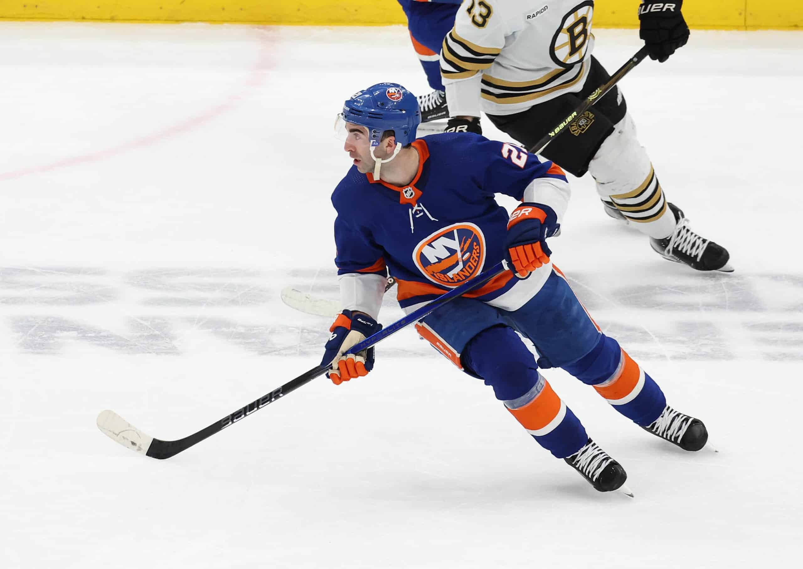 Kyle Palmieri's historic 1st-period hat trick sparks Islanders to 5-1 thumping of Bruins 3