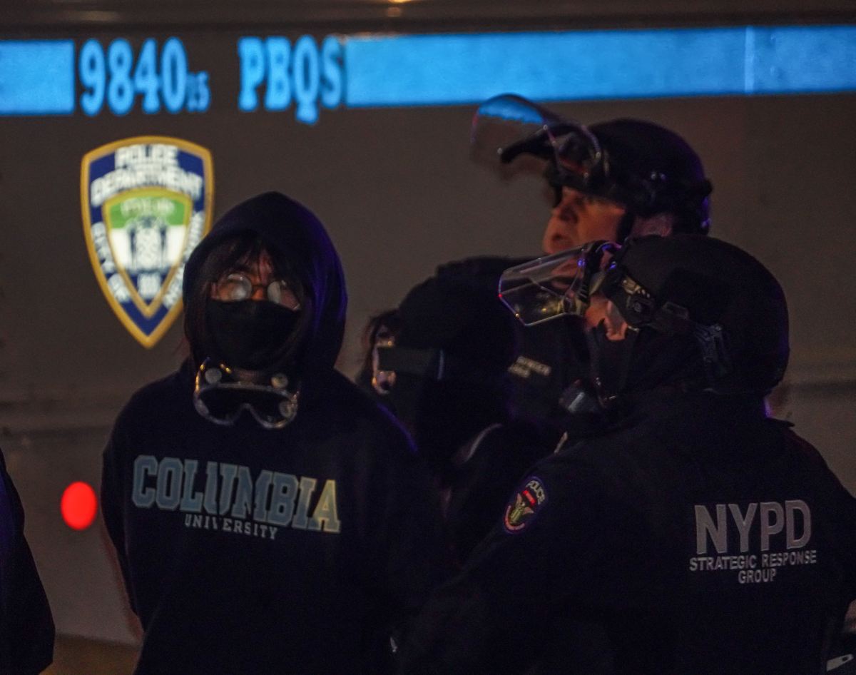 NYPD breaks up Columbia University's two-week protest,