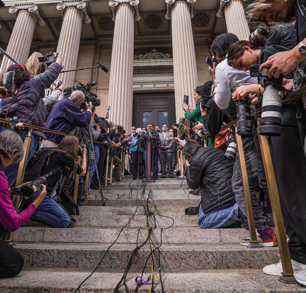 Columbia University protests: House Speaker Mike Johnson visits campus, calls for Shafik's resignation amidst Pro-Palestine protest encampment 3