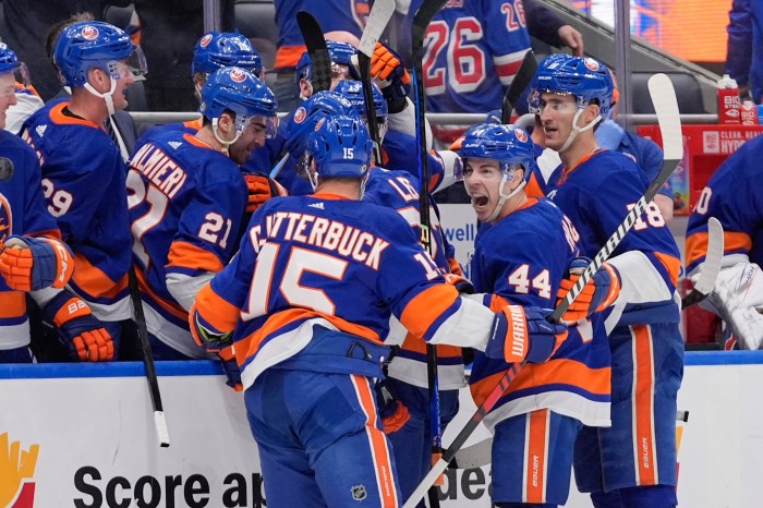 Islanders Rangers