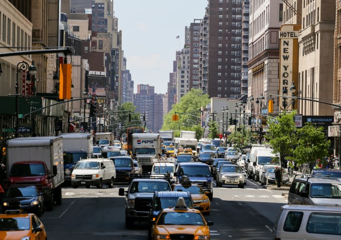 Op-Ed | Unpausing congestion pricing will bring improvements for years to come 1 Congestion pricing traffic on Manhattan street