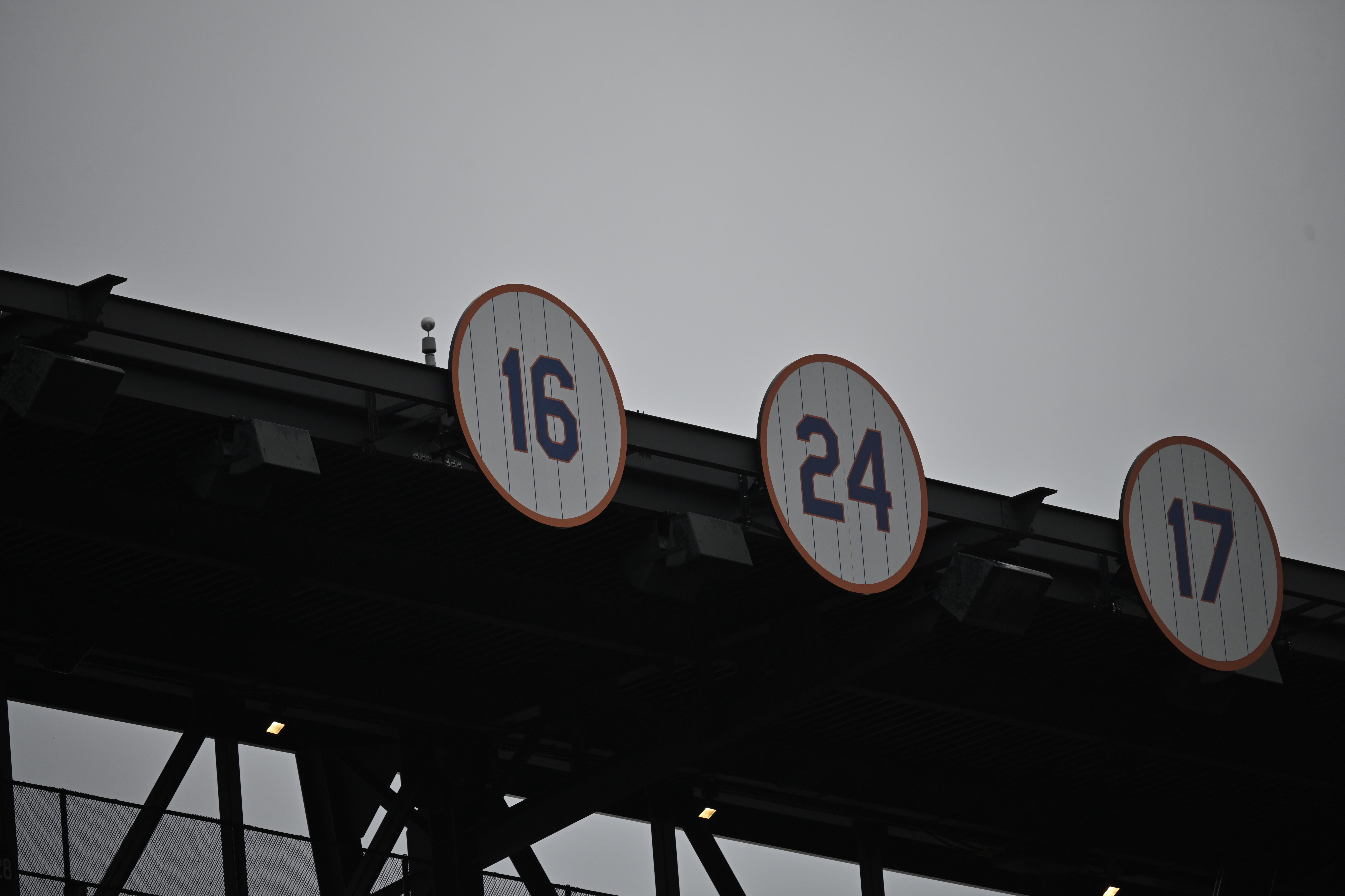 Dwight Gooden jersey retirement