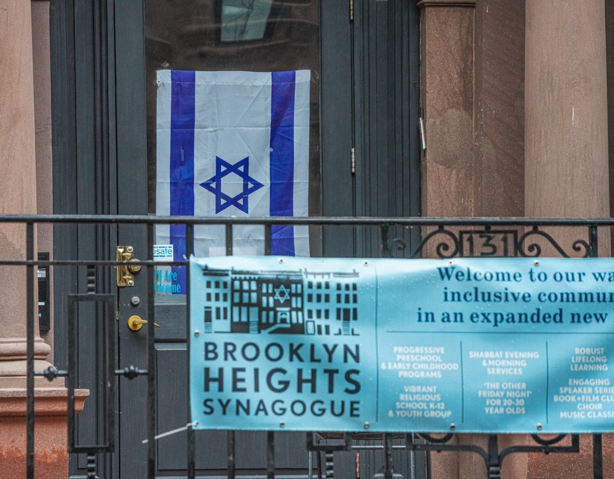 Israeli flag at Brooklyn synagogue