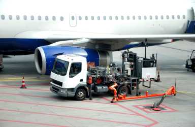 Workers who fuel planes at JFK Airport could go on strike over the holiday weekend.