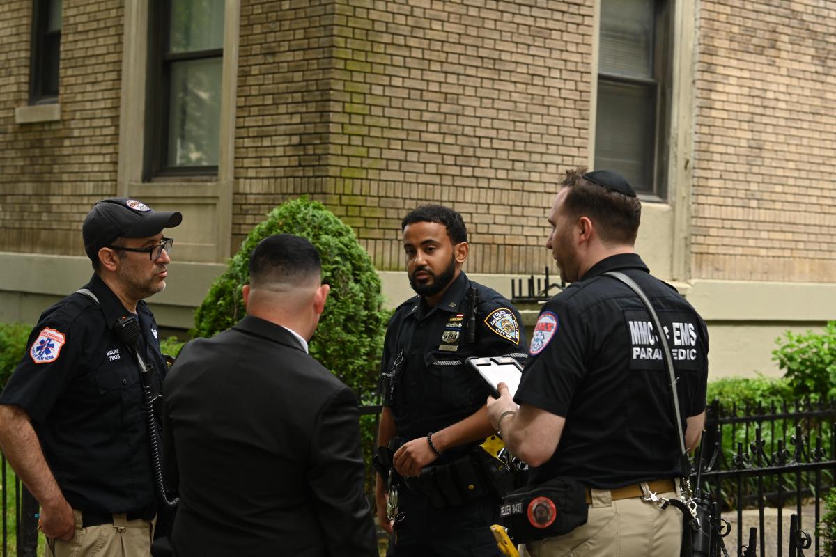 Death in Brooklyn: Man and woman found fatally shot in possible murder-suicide, cops say 3