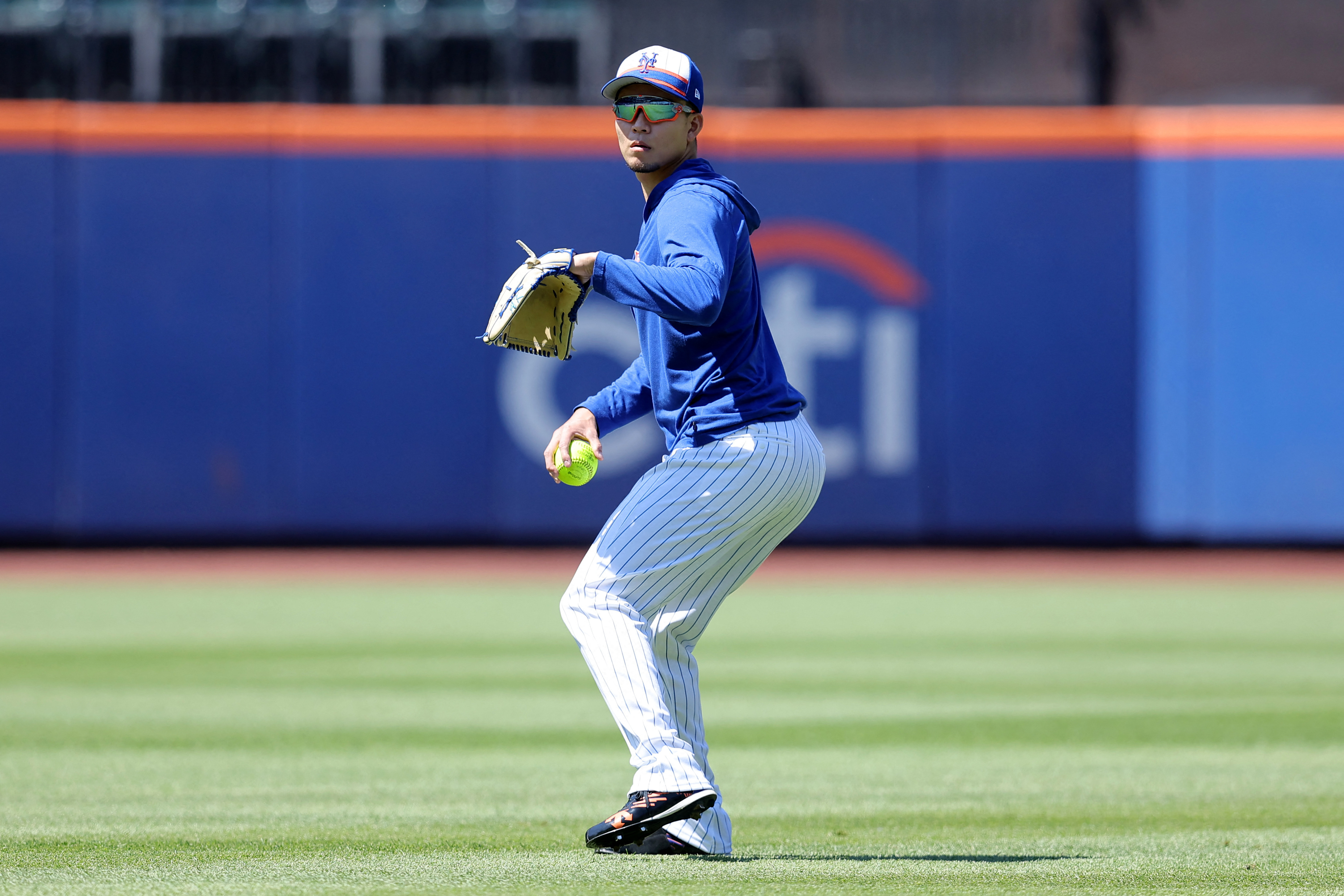 Kodai Senga has 'good chance' to make Mets season debut Friday vs. Braves 2 Kodai Senga Mets