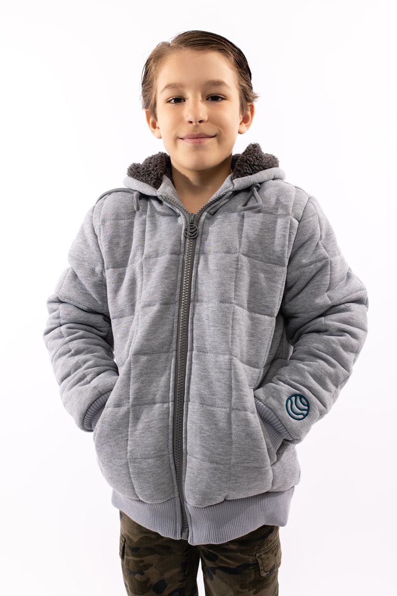 Thera brings the relief and benefits of weighted blankets with comfy robes and hoodies 4