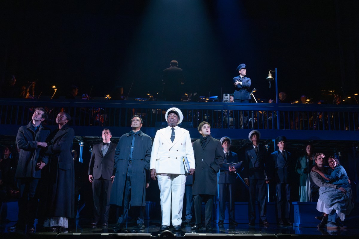 Review | 'Titanic' sets sail concert-style at City Center 4