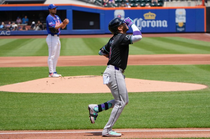 Mets bullpen delivers another brutal loss as Diamondbacks rally in the ninth to split series 2
