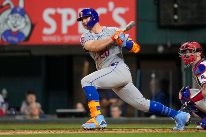 Pete Alonso Mets Rangers