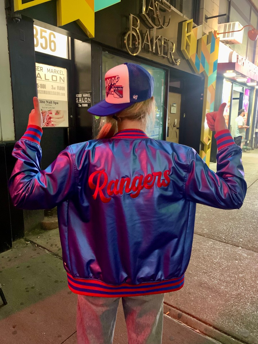 Rangers fans at Mustang Harry's react to the loss to the Florida Panthers 10