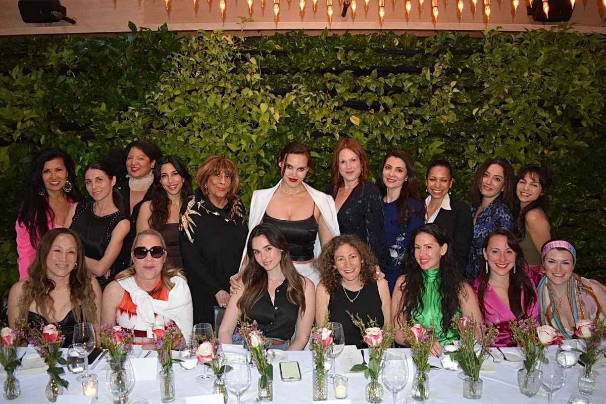 Asia Lee, Noa Cochva Sansan Fibri,. Avalon Ashley Bellos, Yana Ilyaic, Ariana Stolarz, Veronica Cabezas, Ada Pasternak,, Yanna Begelman, Magdakena Agabs, Heba Sulaiman, Olya Oia , Winnifer Liu, Anzhelika Steen Olsen