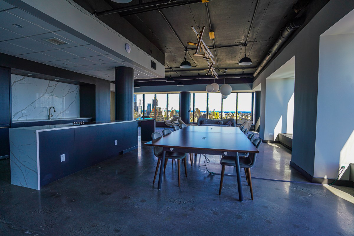 GO Partners unveils amazing improvements to two of its Manhattan high-rises 6 GO Builders renovations at East 72nd Street building