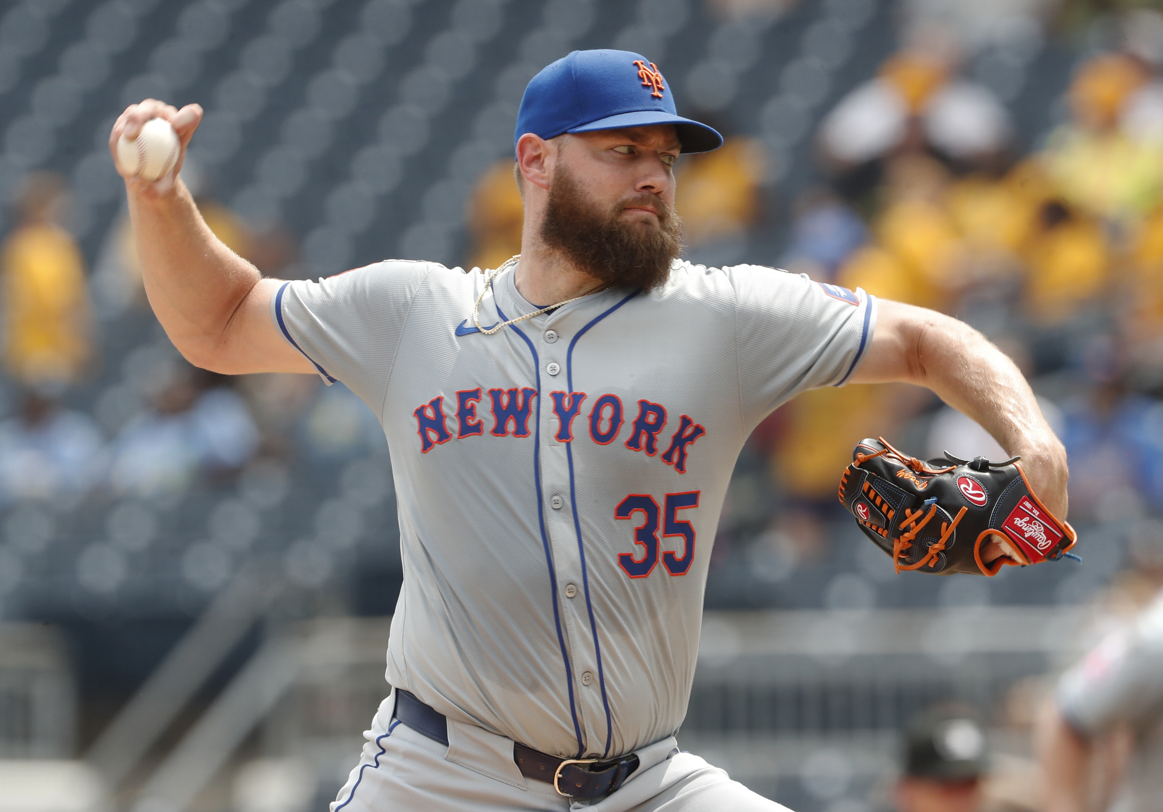 Mets viewing pair of long relievers in Butto, Houser as strength for now as 6-man rotation looms 3 Adrian Houser Mets