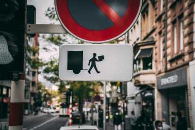 Traffic sign board