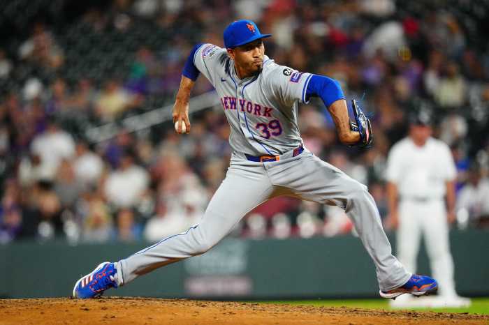What is plaguing Mets' Edwin Diaz as blown saves stack up in 2024? 1 Edwin Diaz of the New York Mets throwing a baseball