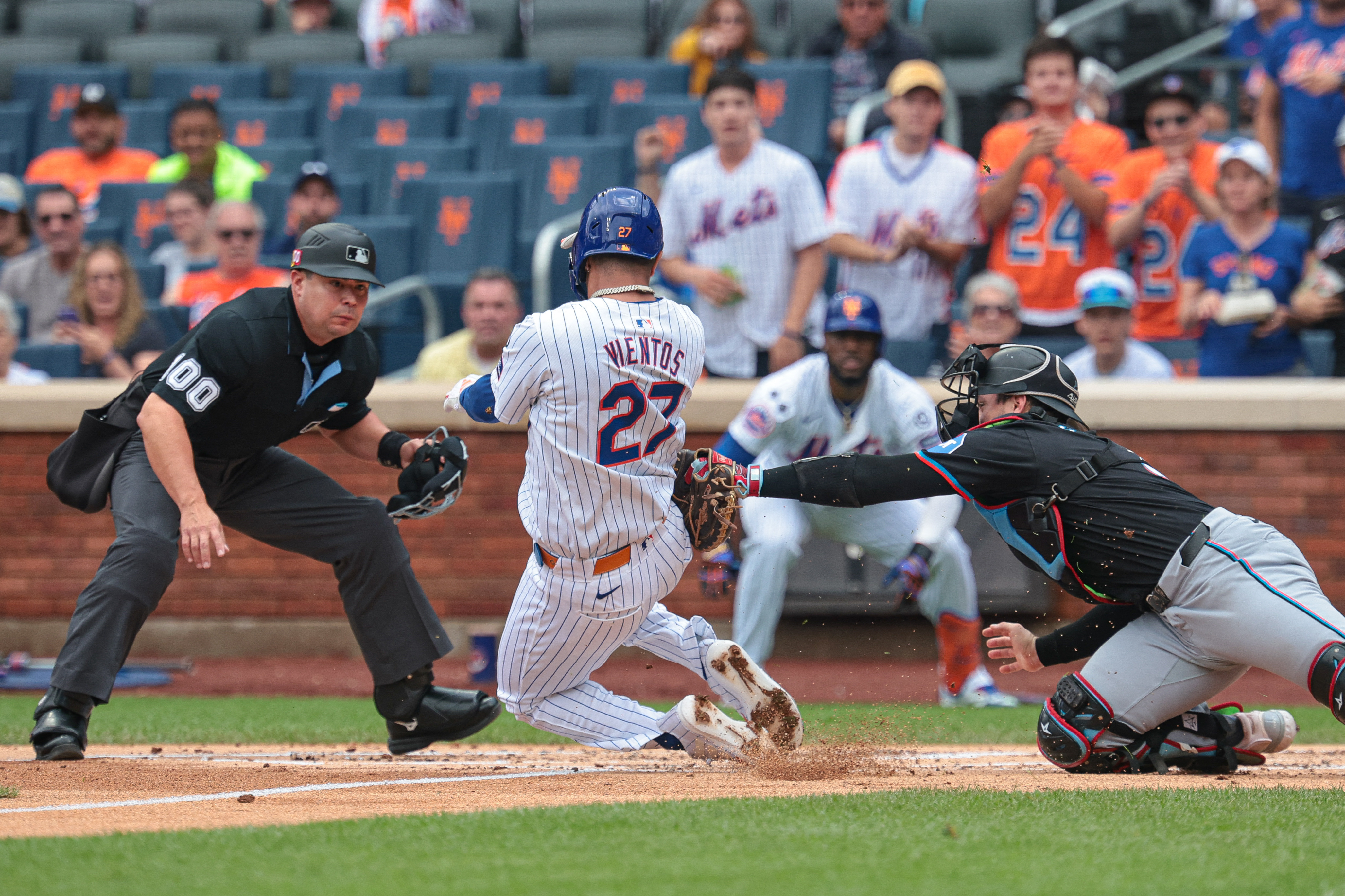 Mets vs. Marlins: Battle for Playoff Hopes