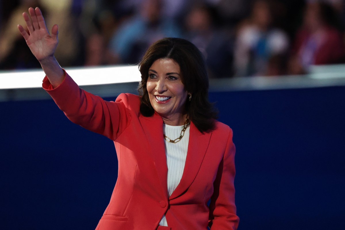 Congestion Pricing | New York lawmakers tell court Hochul has no authority to pause Manhattan toll 2 Gov. Kathy Hochul waving at Democratic National Convention