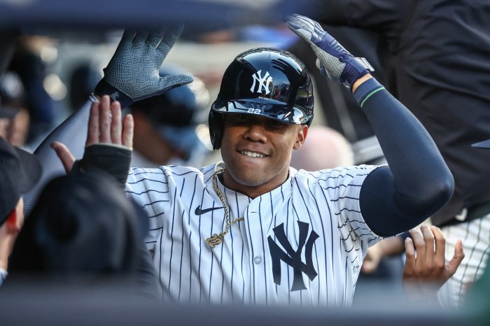 Juan Soto rumors: Mets, Yankees among $700 million-plus offers as decision looms 2 Juan Soto Mets Yankees