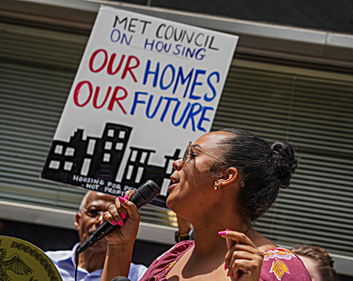 'Unlivable conditions': Washington Heights tenants demand justice against NYC's 'worst landlord' over squalid state of apartments 6