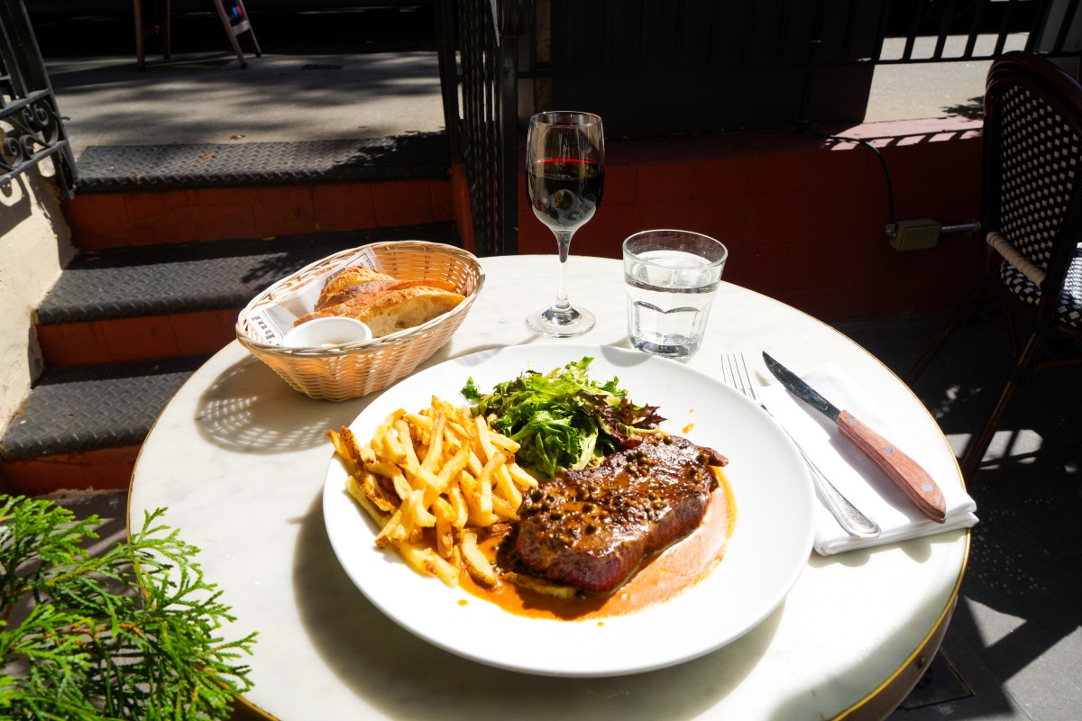 Le Tout Va Bien remains trés magnifique as one of the finest French bistros in Manhattan 2