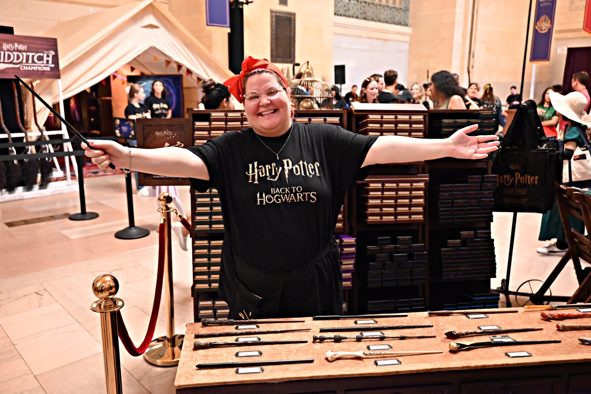 Grand Central Terminal celebrates 'Back to Hogwarts' with surprise appearance from Bonnie Wright and fan giveaways 4 the wand stand at Back to Hogwarts