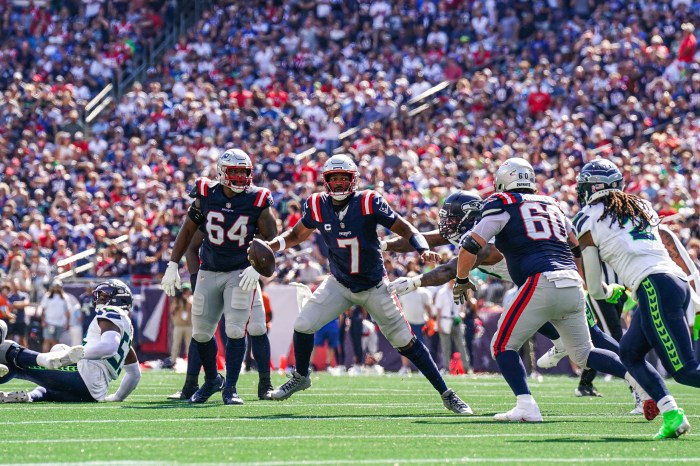 Jets vs. Patriots Week 3 preview: How to watch, odds for Gang Green's home opener 2 Jacoby Brissett Patriots