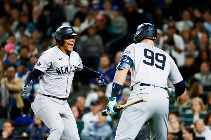 Juan Soto sweepstakes suggests Yankees should take notes from Mets 2 Juan Soto Aaron Judge celebrate a home run Yankees