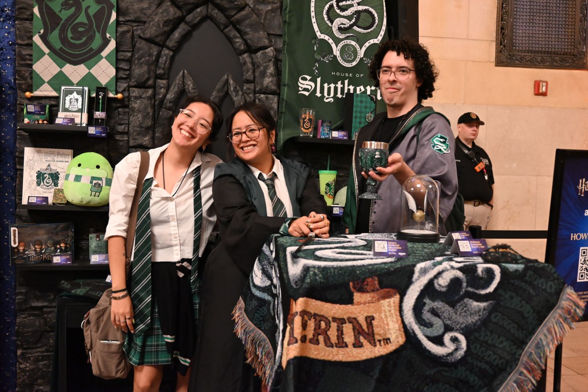 Grand Central Terminal celebrates 'Back to Hogwarts' with surprise appearance from Bonnie Wright and fan giveaways 6 Ana Gomez (left) and her friends at Back to Hogwarts.
